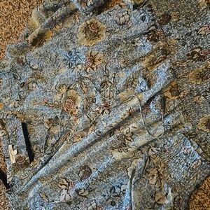 Floral Patterned Top  by Mystree.